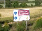 Soms kruisen  we de wegen van de wandelaars