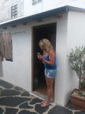 Deze charmant lady belde voor ons: voor een hostal: de vijfde was raak !