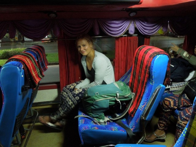 20 uur onderweg - in de bus