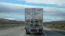 Spiegelende vrachtwagen