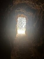 The windows van de oude goudmijn tunnels