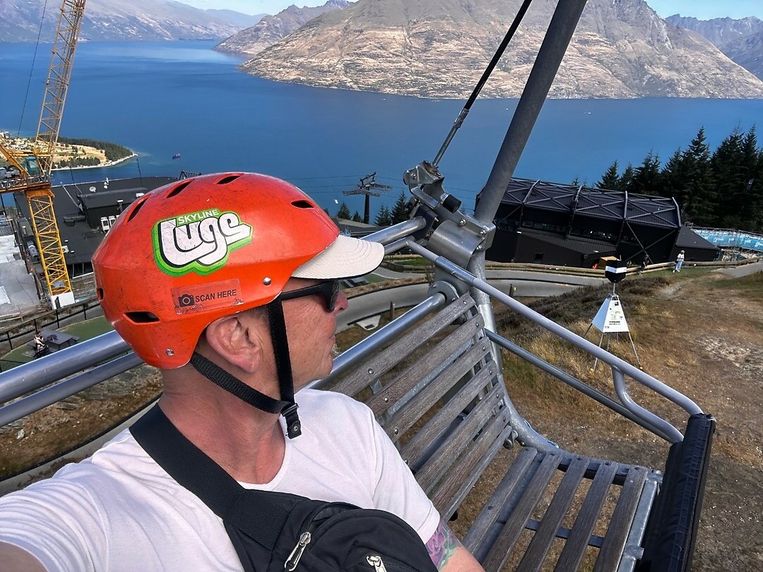 Naar “The Luge”