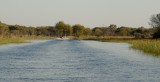 17-P1040385-Okavango Delta rivier motorboot