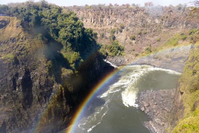 88-P1040902Vic Falls ZIM08