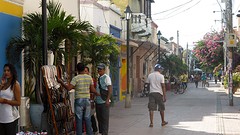 075-P1090383-Santa Marta street