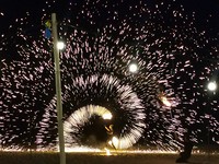 s'avonds mooie vuurshows!
