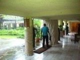 De ingang Baobab hotel
