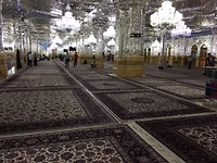 Bling, bling gebedsruimte Imam Reza.