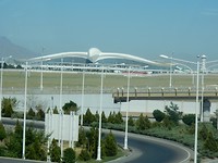 Vliegveld van Ashgabat. In drie dagen tijd geen vliegbeweging gezien.
