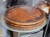 De dumplings zijn bijna klaar.