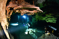 Grotduik in een cenote