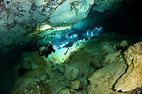 Grotduik in een cenote