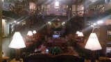 De lobby van het El Rancho hotel.