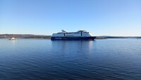 Huk, Bygdøy. De veerboot naar Kiel komt voorbij.