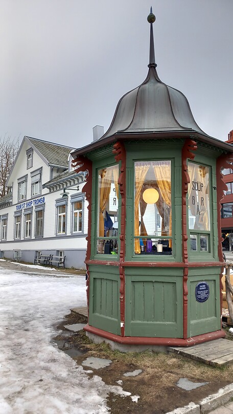 Barretje in het centrum.