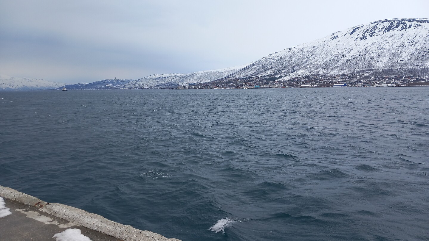 Uitzicht over de fjord