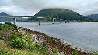 Brug over de Gimsøyastraumen