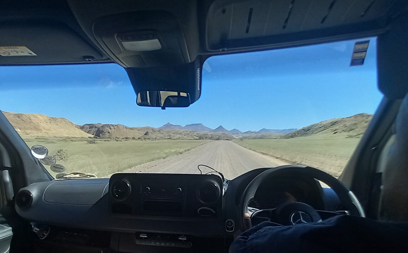 Onderweg naar de Khowarib Lodge