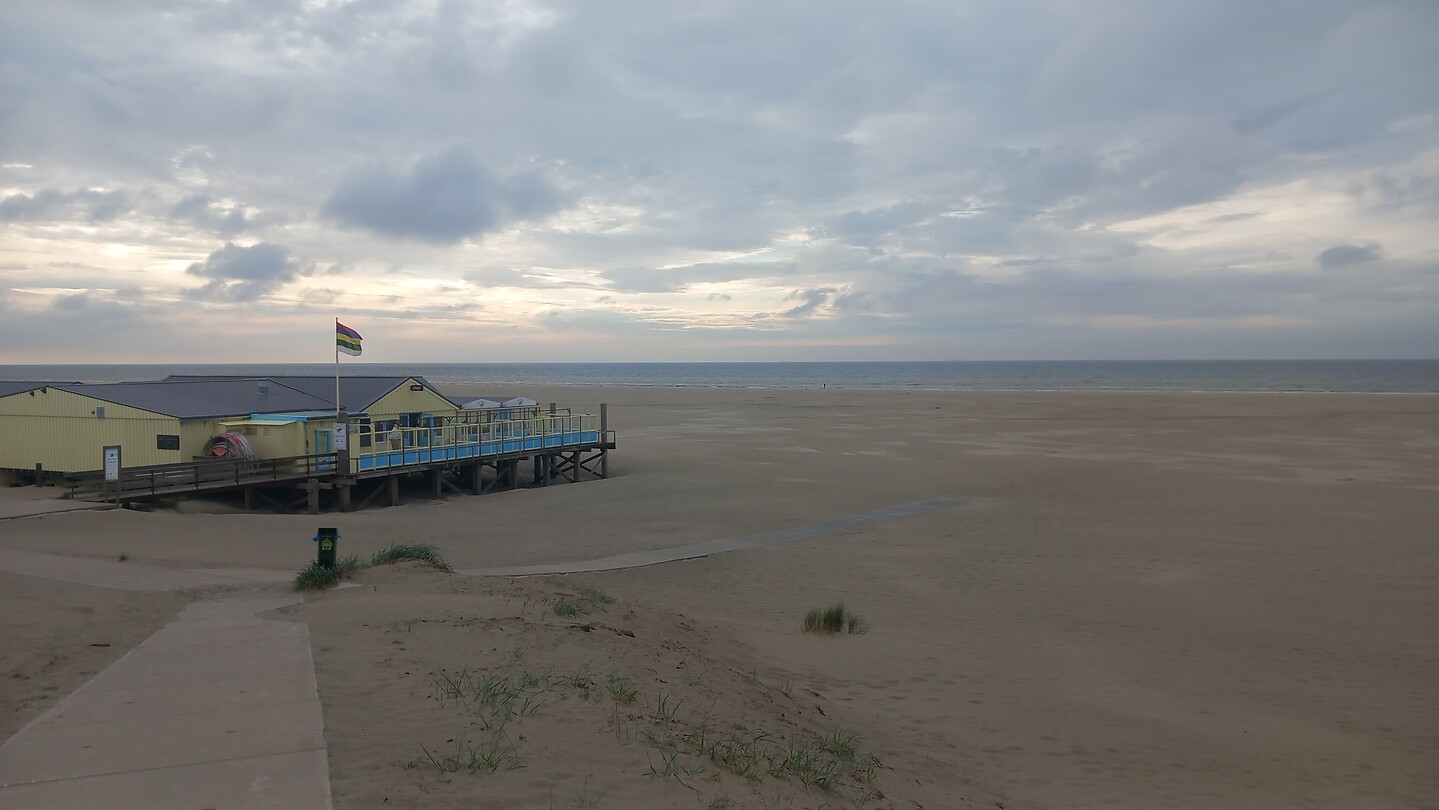 Strand bij Heartbreak Hotel