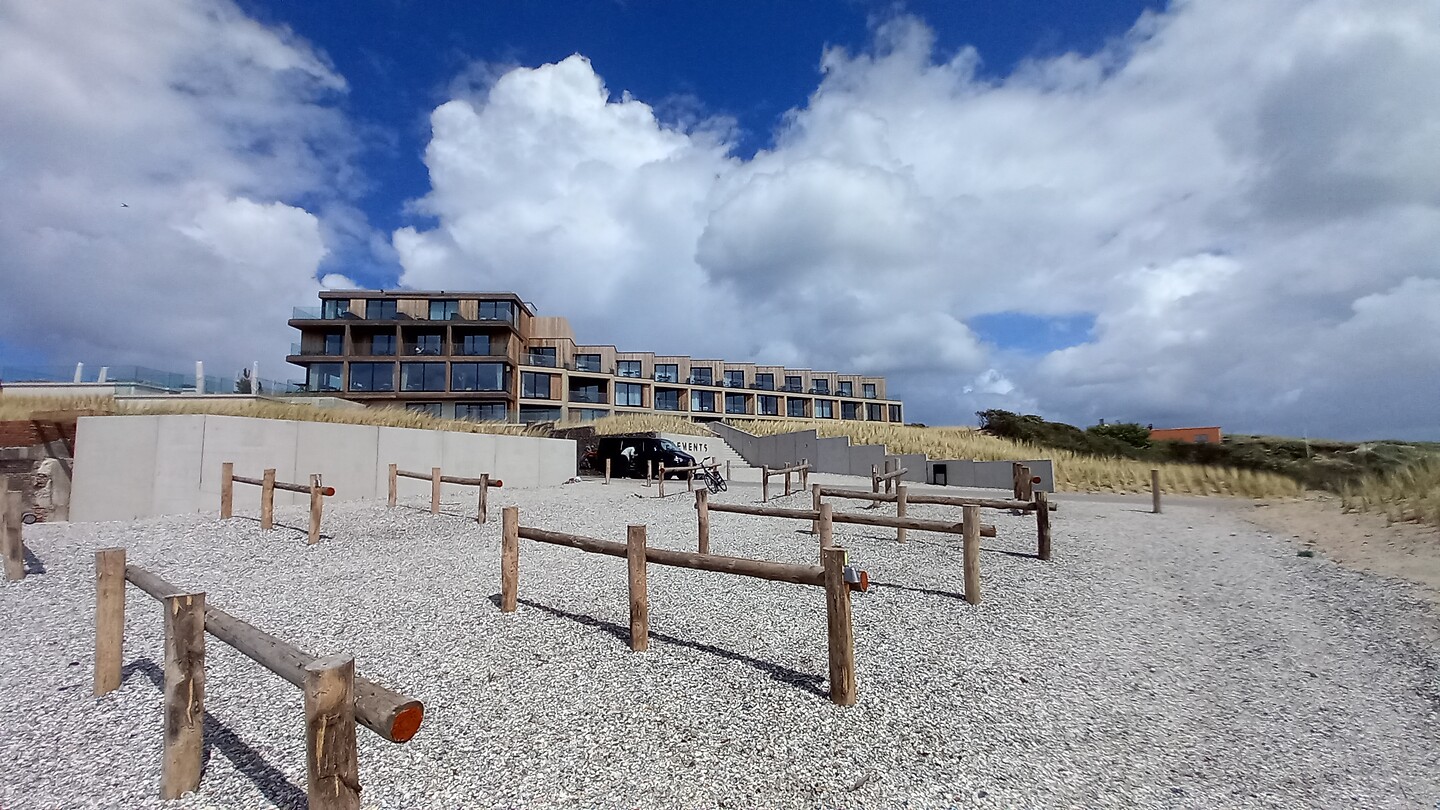 Elements, Formerum aan Zee