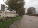 Het begin van de wandeling over de stadsmuur via porta St. Maria