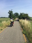 fietspaden in omgeving alsof je in Nederland fietst