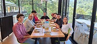 We lunchen altijd samen in het hotel
