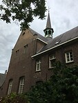 Kapucijnenklooster, open raam: onze kamer