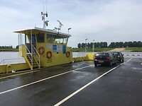 Veer over de Maas
