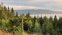 Stilte bij het uitzicht over Mjósa vanuit de “dagsturhytta”