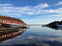 Spiegeling in fjord