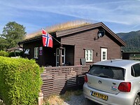 Ons huisje aan het fjord in Ose