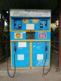 Benzine pompje in Pai