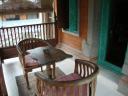 Balkon grote kamer homestay Sunhouse te Sanur