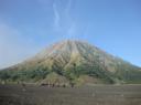 Berg vlakbij Vulkaan Bromo
