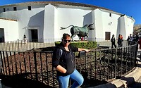 Voor de Plaza de Toros
