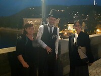 Samen met Matt en Qui op de Karels brug