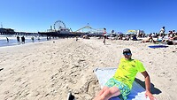 Op het strand naast de pier in Santa Monica