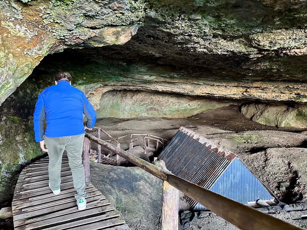 Ingang Cave