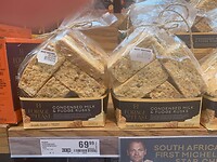 favoriet in Afrika; Condensed milk & fudge rusks