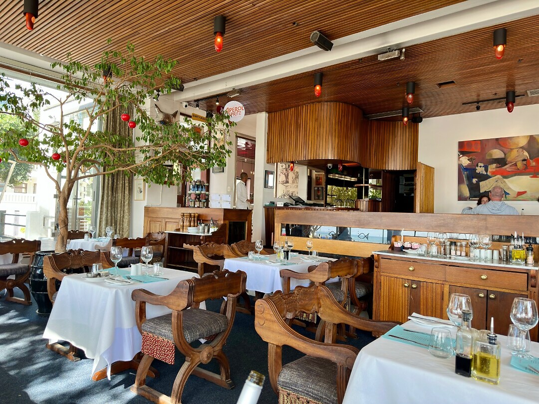 Klassieke interieur La Perla restaurant