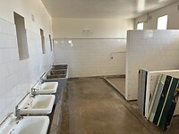 de badkamer voor 60 man