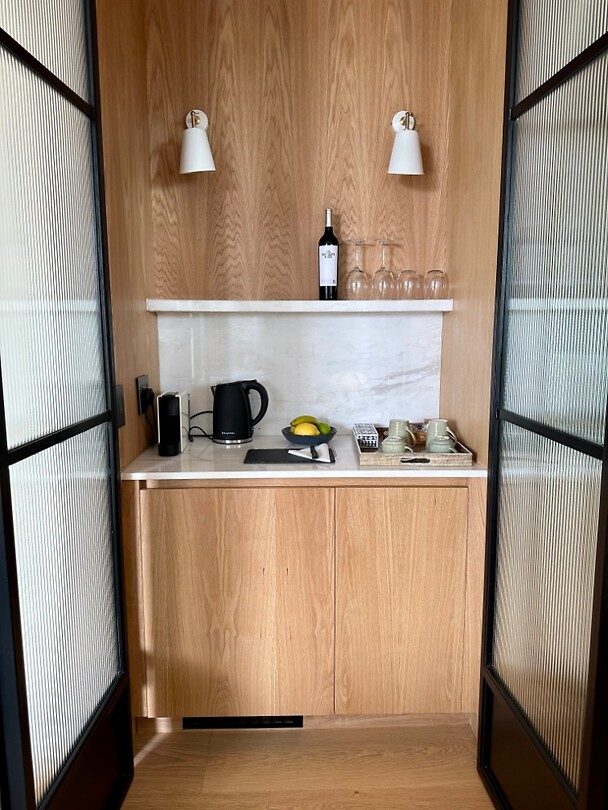 De koffiecorner in onze kamer