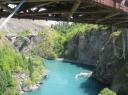 Kawarau bridge van onder