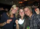 Mirjam, Iris & Thomas met een teapot-cocktail ^^^