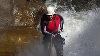 Yasmine Canyoning