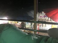 Uitzicht vanuit de nachtbus