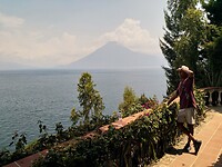Prachtige uitzichten over lake atitlan