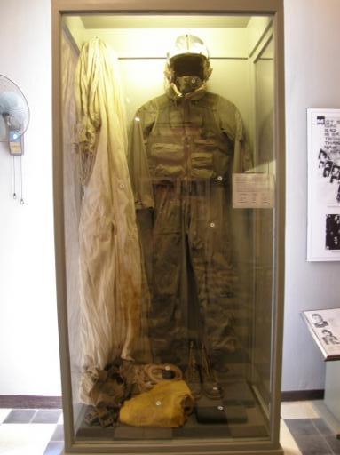 Hoa Lo Prison - uitrusting van John McCain