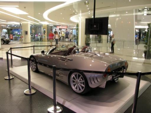 Hollandsch Glorie in een Bangkokse showroom